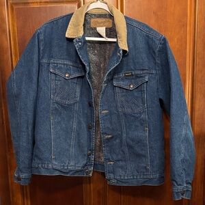 Vintage Wrangler Blanket Lined Corduroy Collar Denim Jacket size Large.